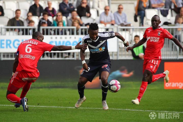 卡昂主场战平里尔，保级形势艰难