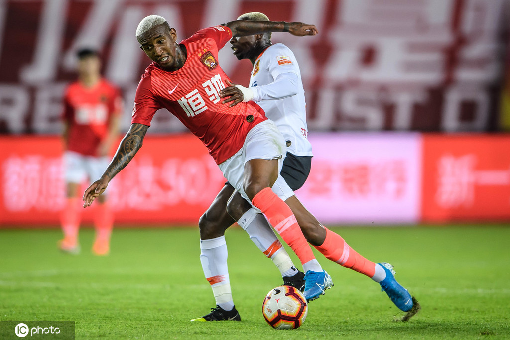 巴利亚多利德将士豪取五连胜