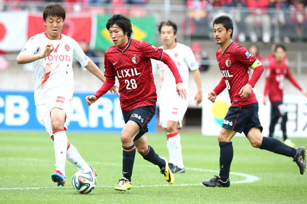 包含鹿岛鹿角主场优势明显，球迷期待逆转奇迹的词条