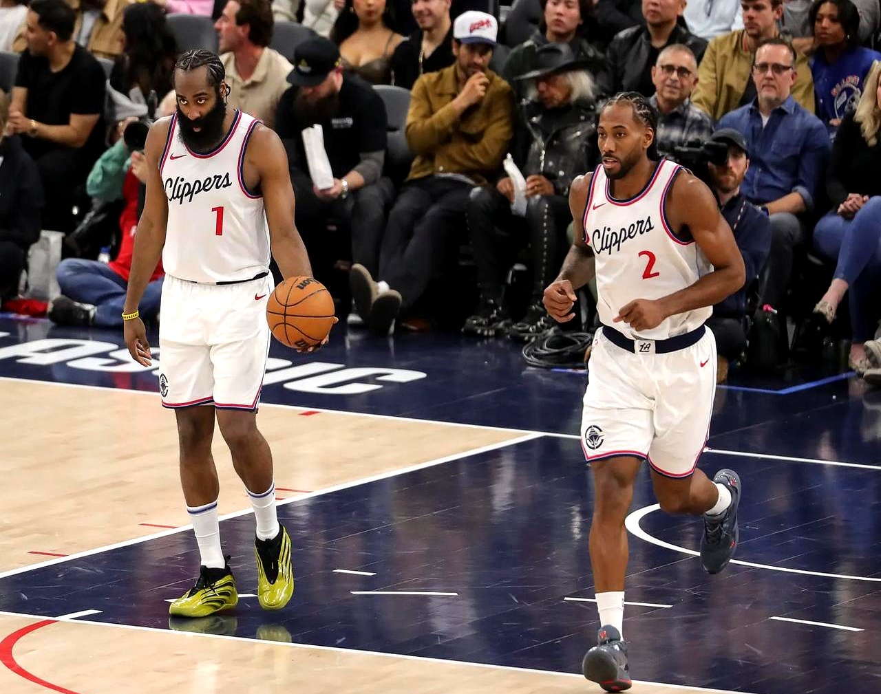 od体育新闻-快船负灰熊近战失利，季后赛机会蒙上阴影的简单介绍