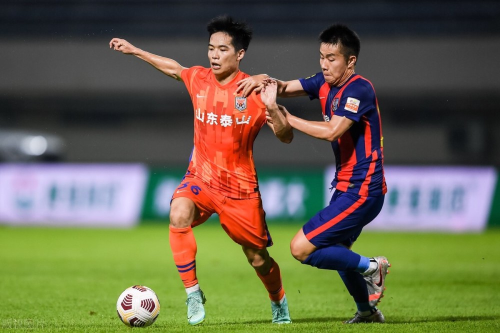 包含西甲劲旅轻取对手，畅通晋级之路的词条