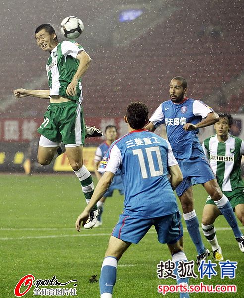 浙江绿城在客场战平江苏舜天，稳固上游位置的简单介绍