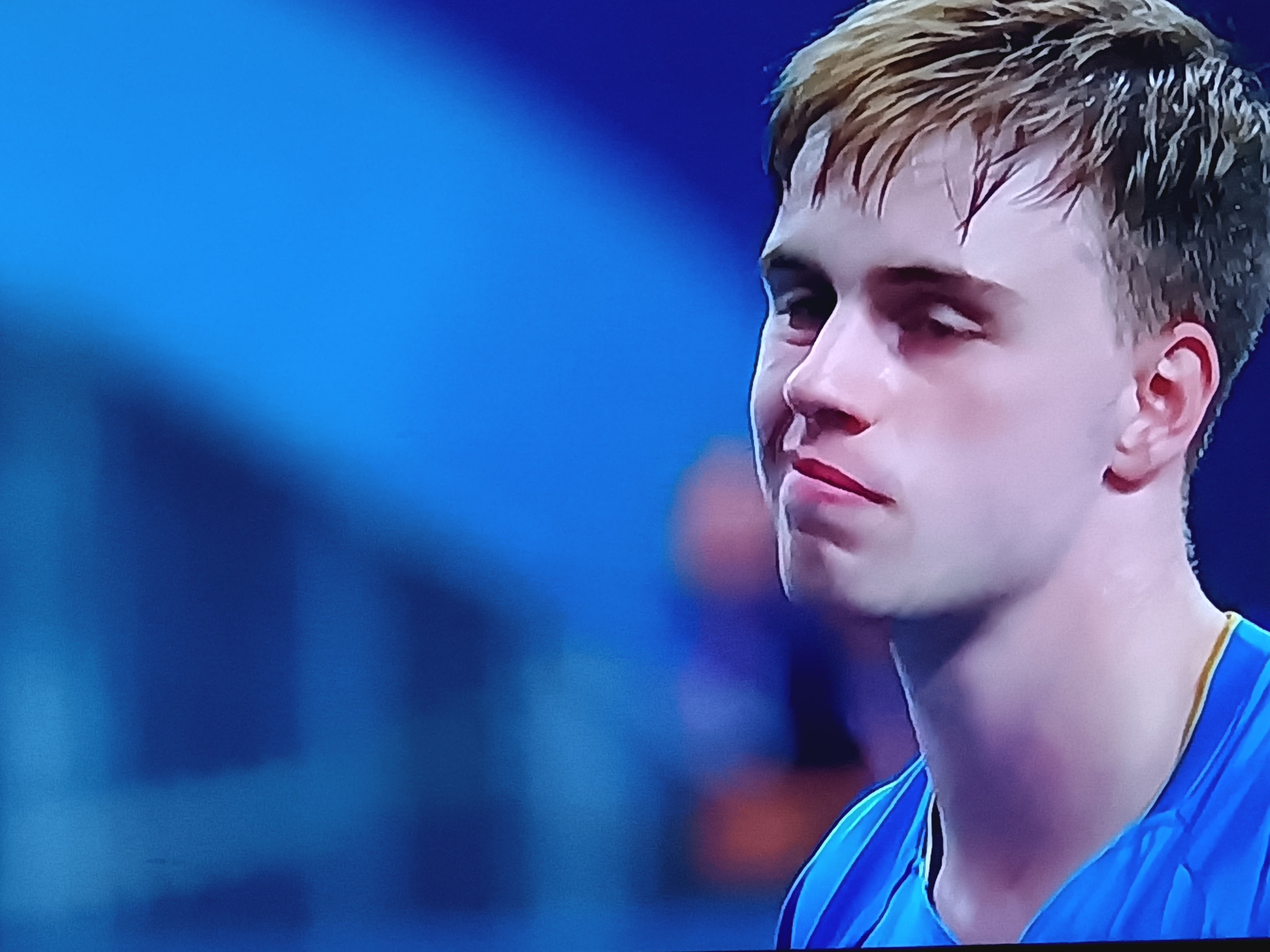 瑞典运动员勇敢斗志，获得奖牌