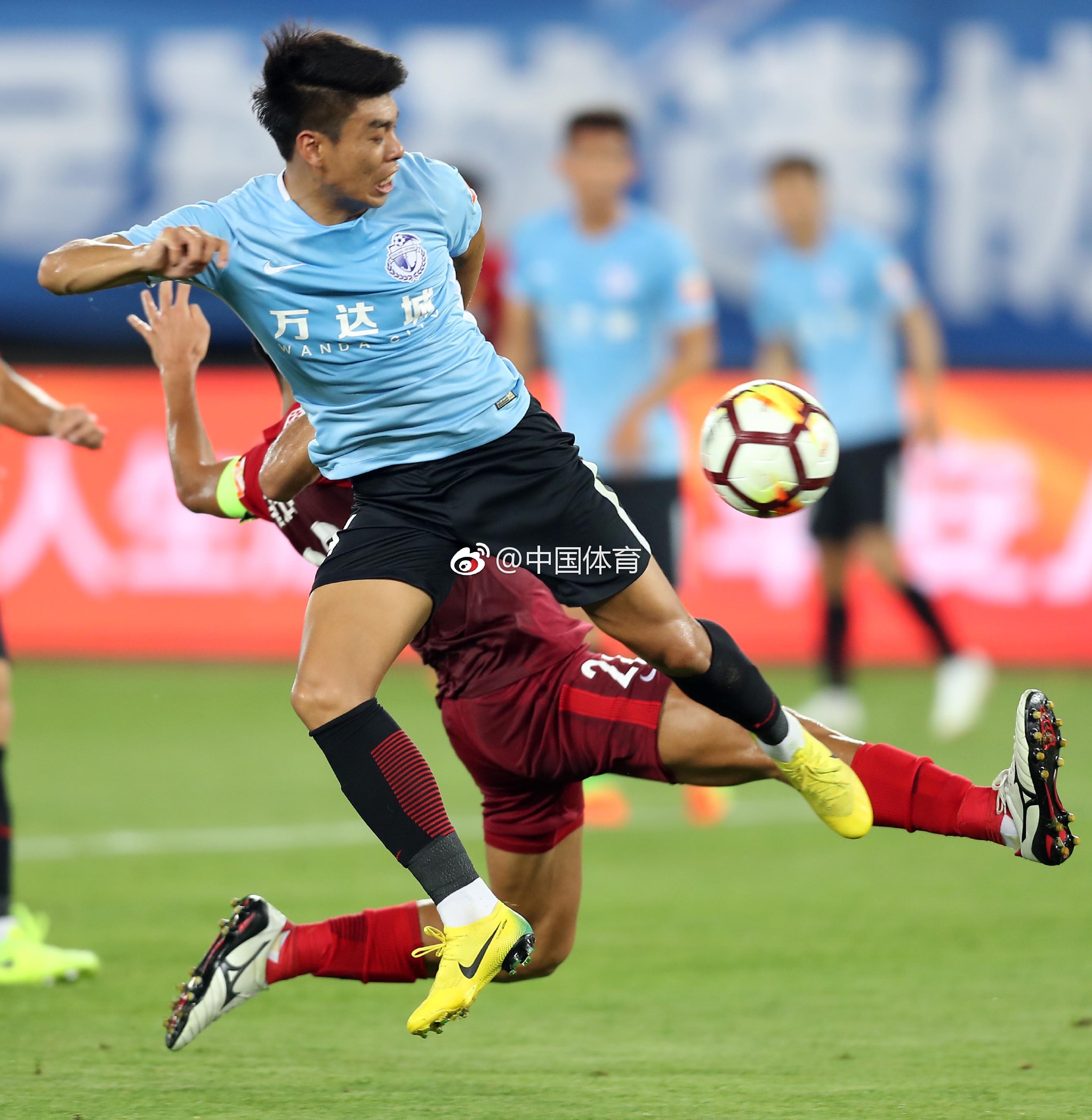 大连一方客场战平，守住不败