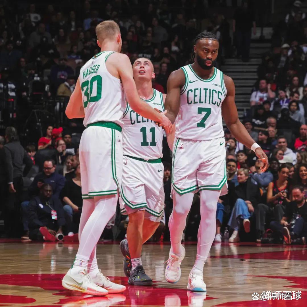 凯尔特人主场力克篮网,保持领跑 凯尔特人主场力克篮网,保持领跑