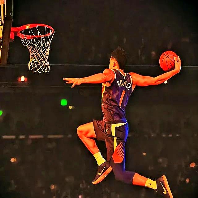 快船客场击败火箭保持不败