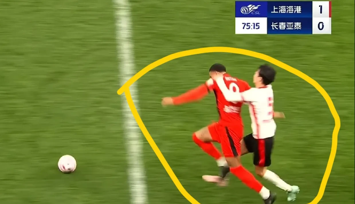 od体育网页版-赛场上的瞬时变化，球队进攻战术瞬间改变比赛局面的简单介绍